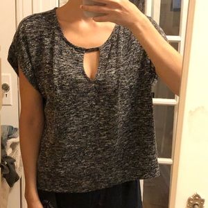 American Eagle gray shirt
